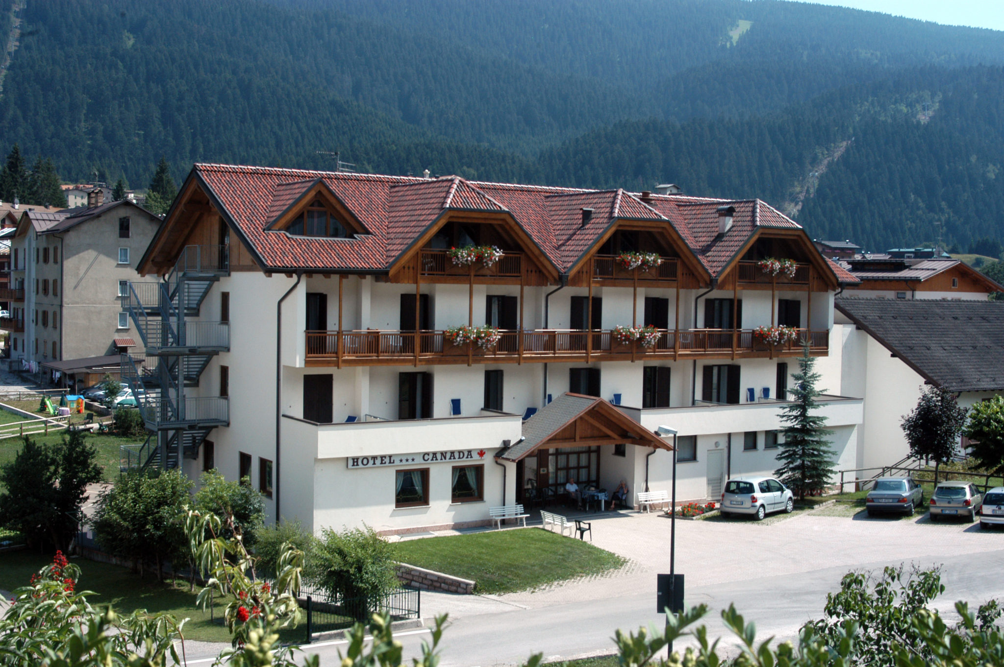 La Tua Vacanza Ad Andalo Hotel Canada In Trentino